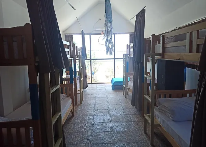 Penida Dive Hostal *